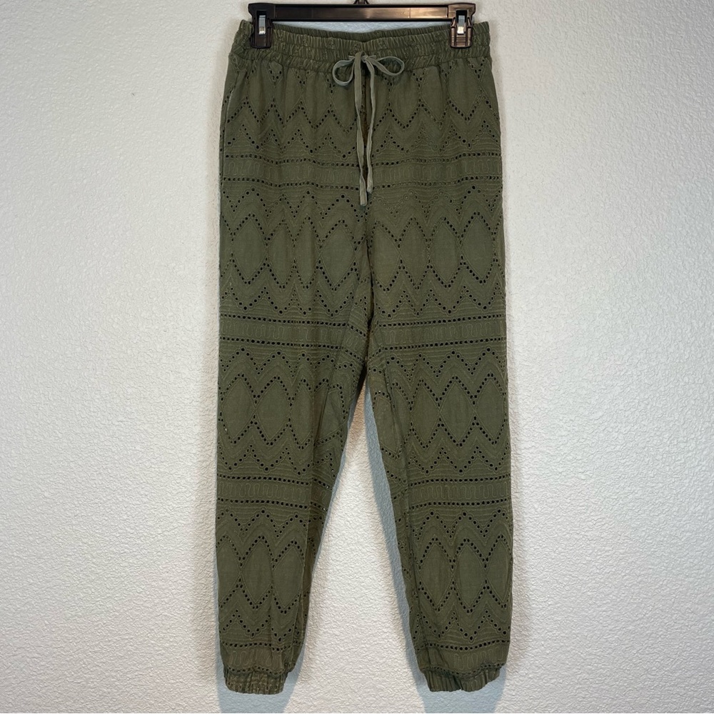Vici Fate Lola Cotton Pocket Eyelet Joggers Olive Green Women Size Small Chico